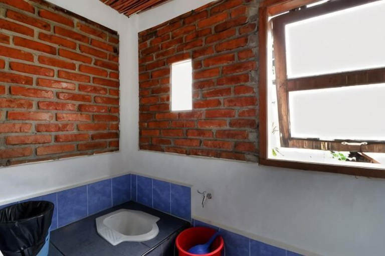 Bathroom 4, Bagus Bay Homestay, Samosir
