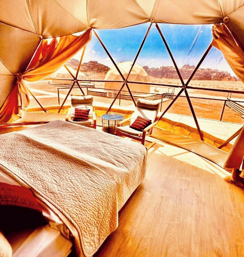 Room 4, Room-a Luxurious Experience Under the st, Quaira