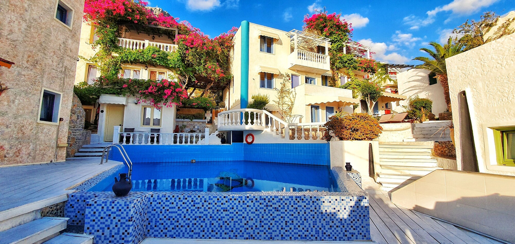 Others 2, Entire Ambience Unit Full View Breakfast Included, Crete