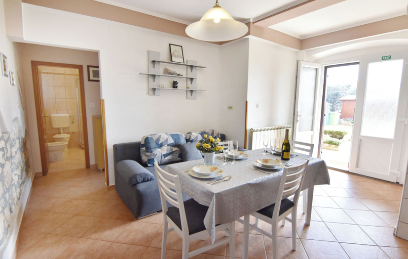 Dining room 2, Bright Flat With sea View Terrace, Umag