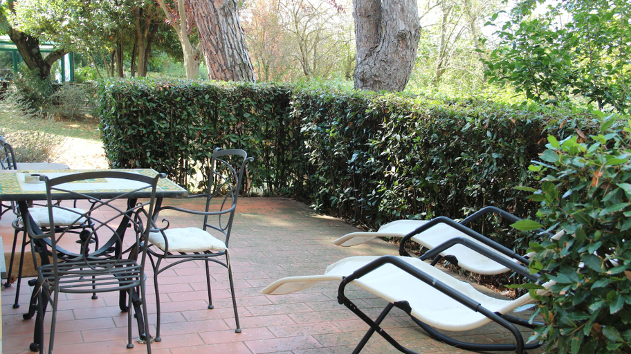 Garden 3, Farmhouse Agriturismo Borgo in Santa Lucia, Arezzo