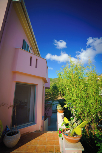 Property grounds 4, Villa Rodi - 3 Bedroom Holiday Home, Ionian Islands