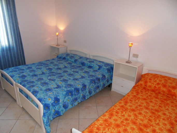 Room 5, Bright Flat in a Colourful Building - Beahost, Rovigo