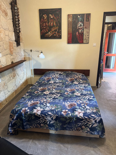 Room 5, Traditional Stone House - Where Tradition Meets Comfort