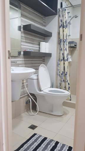 Bathroom 5, 1 Bedroom Condo, Avida Tower 2, IT Park, Cebu City, Cebu City