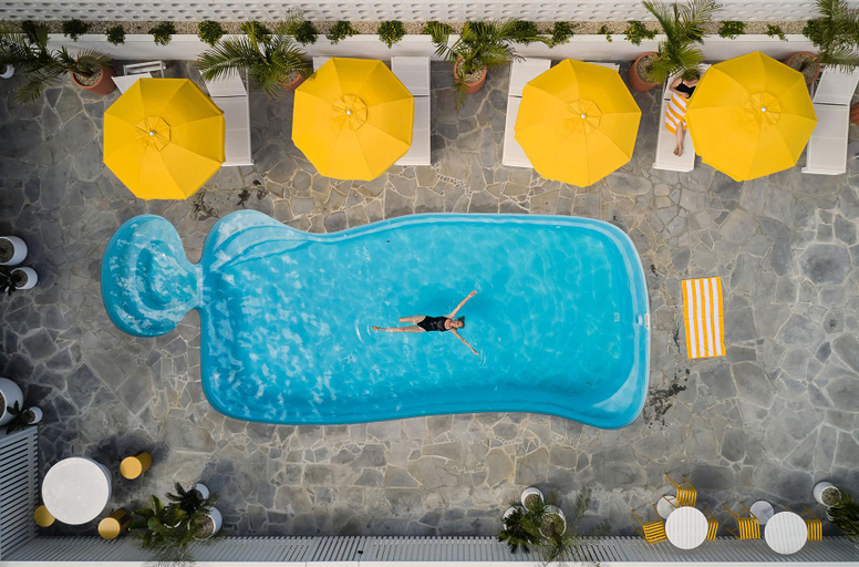 Sport & Beauty 1, Sunnymead Hotel, Surf Coast - West