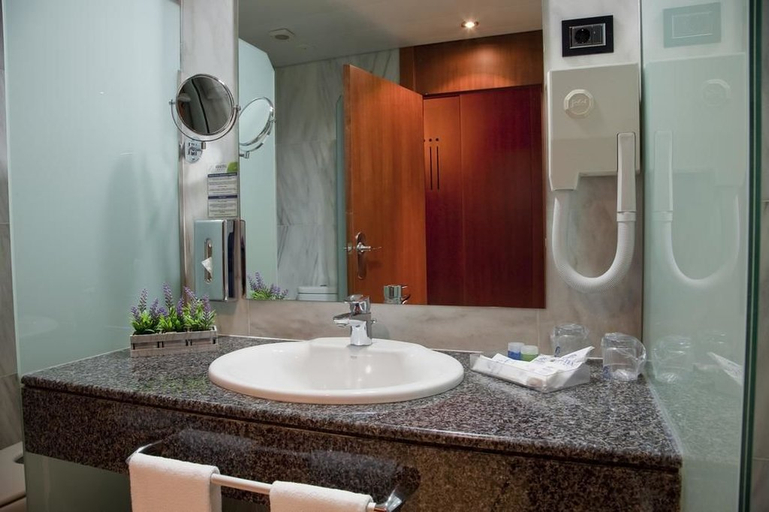 Bathroom 4, JARDINES DE AMALTEA HOTEL(GARDENS HOTEL AMALTEA), Murcia