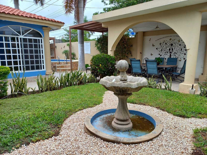 Outdoor dining 3, Room-cozy Mérida Retreat With Pool & Gar, Mérida