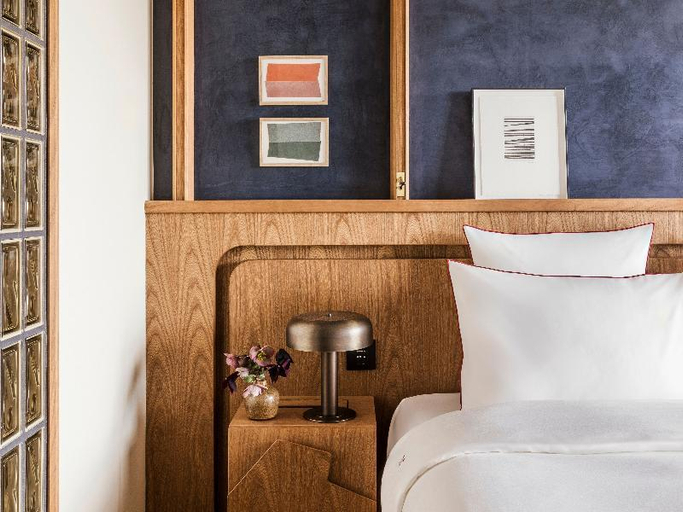Bedroom 4, La Fondation, Paris
