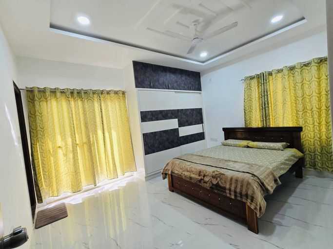 Room 5, Cooinda - a Relaxed, Welcoming Place in Sainikpuri, Ranga Reddy