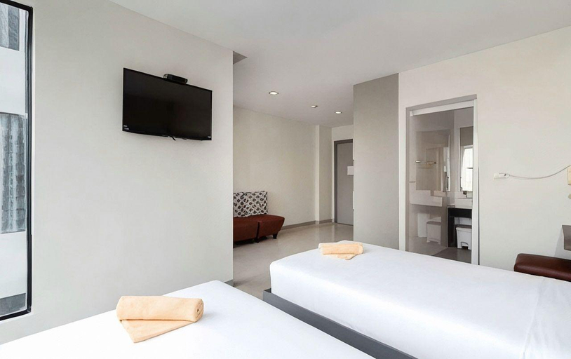 Bedroom 3, Leenova Hotel, Prawet