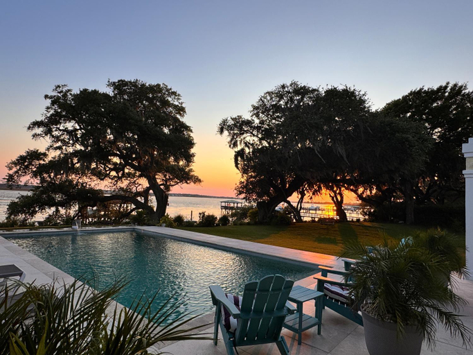 Sport & Beauty 2, Waterway, Charleston