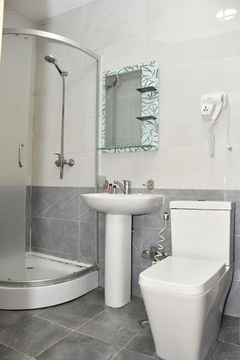 Bathroom, Old Town Hotel, Baku