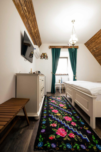 Bedroom 2, River Song Inn, Viseu De Jos