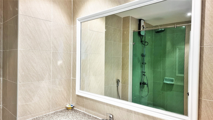 Bathroom 4, Sea View Studio at View Talay 5D With Large Balcony, Pattaya