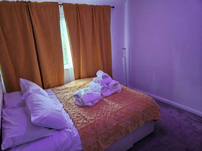 Room 2, Entire Treasure of Nottingham, Nottingham