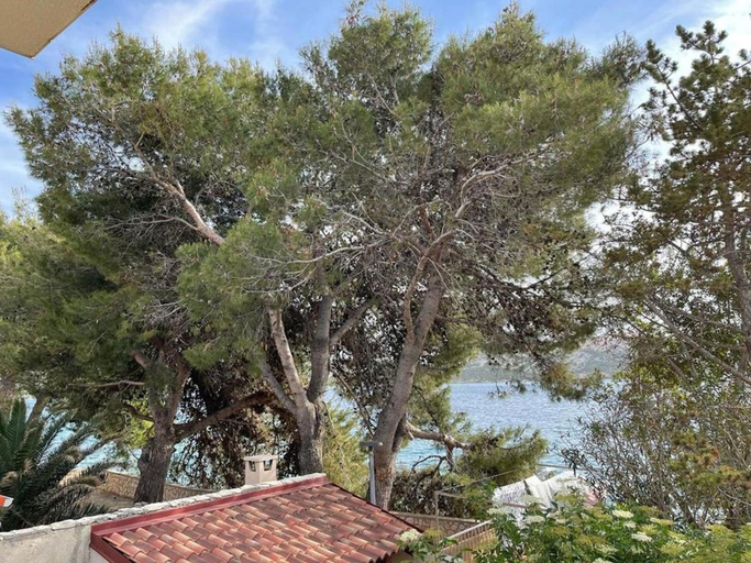 Others 5, White Apartment for 2, Novalja