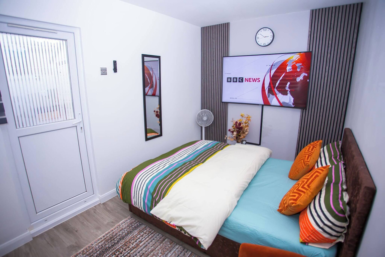 Room 4, Modern 1 Bedroom Apartment in Quiet Tilbury Town, Thurrock