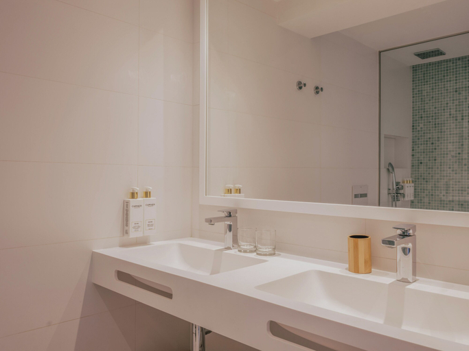 Bathroom 5, MIM Mallorca Member of Meliá Collection, Baleares