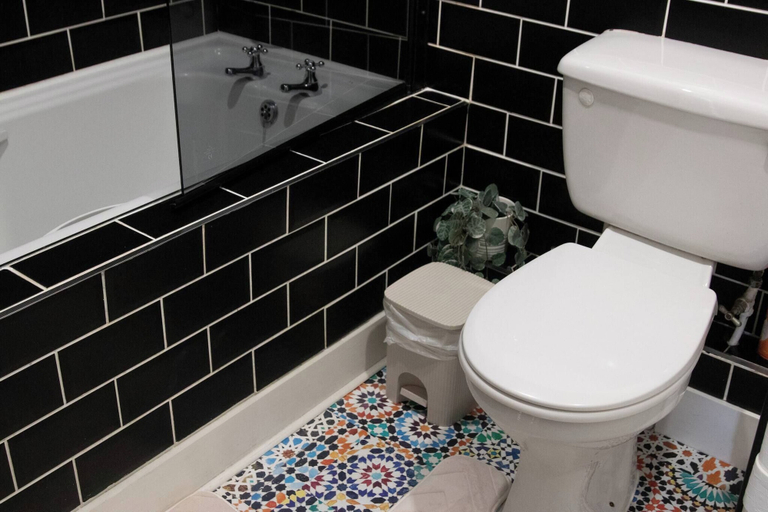 Bathroom 2, Urban One Central Location, Aberdeen