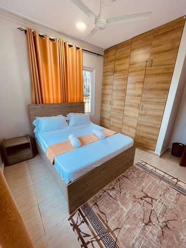 Room 2, Nyali Luxe 2 BR Plage Parking, Nyali