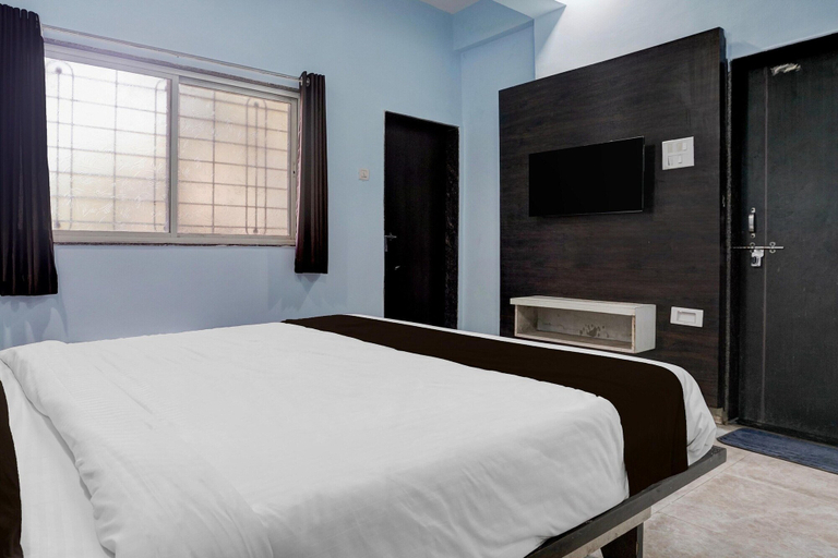 Room 5, Classic With Twin Bed Sairaj Lodging, Satara