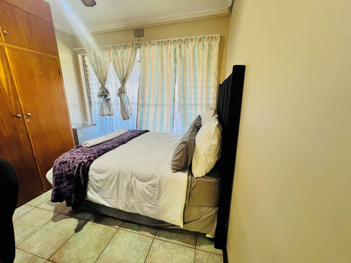 Bedroom 3, Room-honeyhills Excellence Resorts B, City of Johannesburg