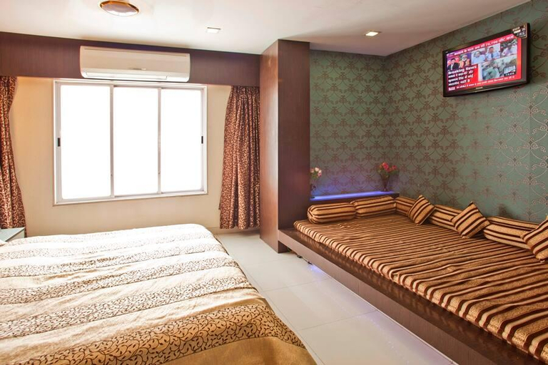 Bedroom 2, HOTEL STAY INN, Surat