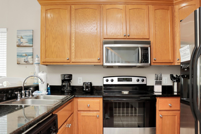 Private kitchen 5, Living the Dream, Bay