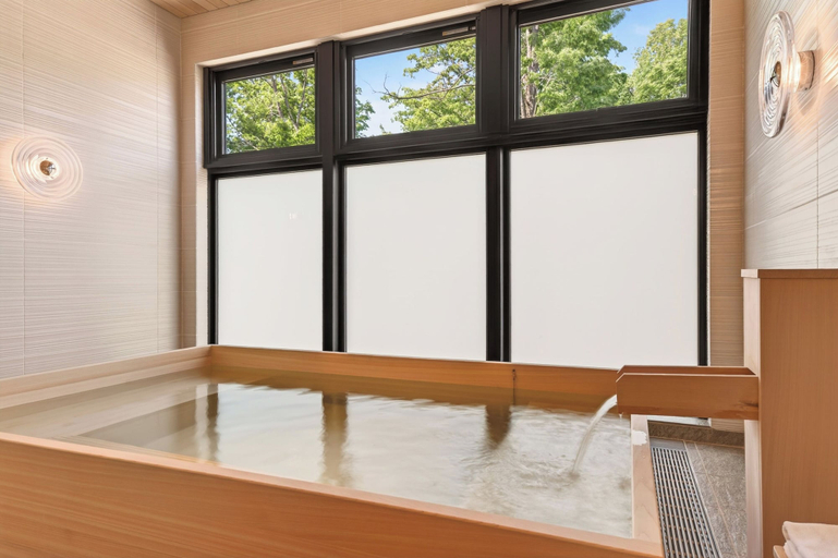 Spa, Koi by H2 Life, Niseko