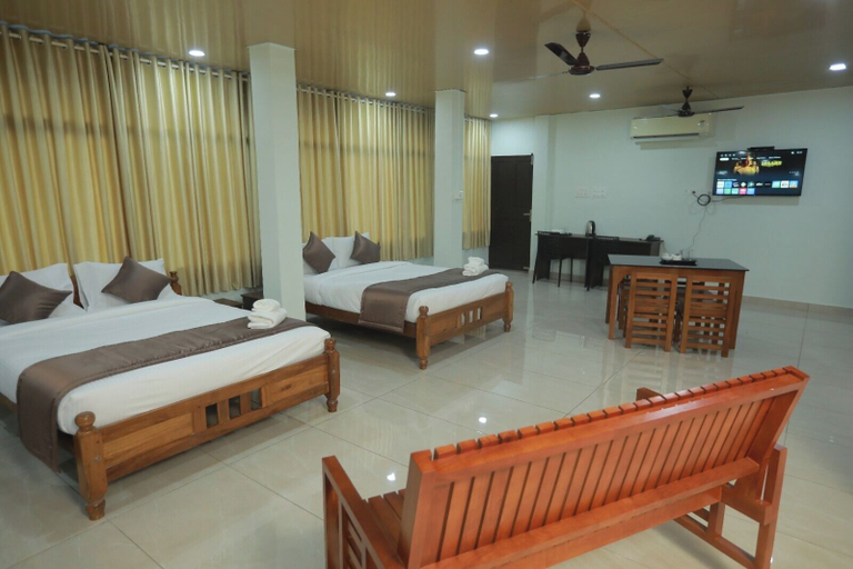 Bedroom 5, Premier Tourist Home, Thrissur