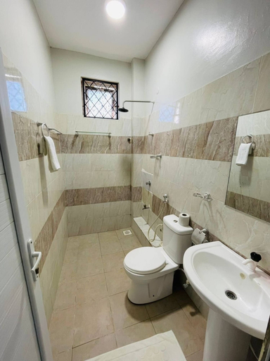 Bathroom 5, Nyali Luxe 2 BR Plage Parking, Nyali