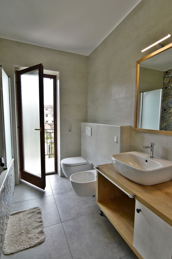 Bathroom 3, Two-story Holiday Home for in Valica, Umag