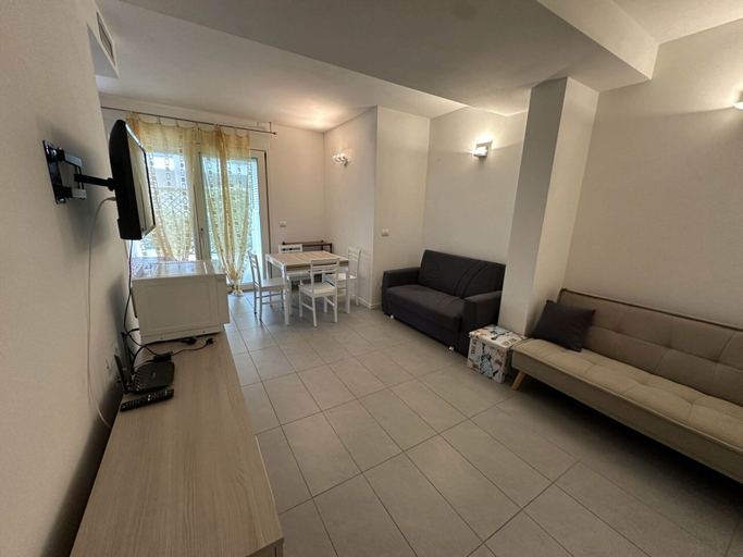 Living room 5, Bright new Apartment Between Beach and City Centre, Venezia