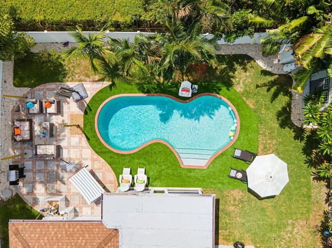 Primary image, Cozy Home at Lighthouse Point With Pool, Broward