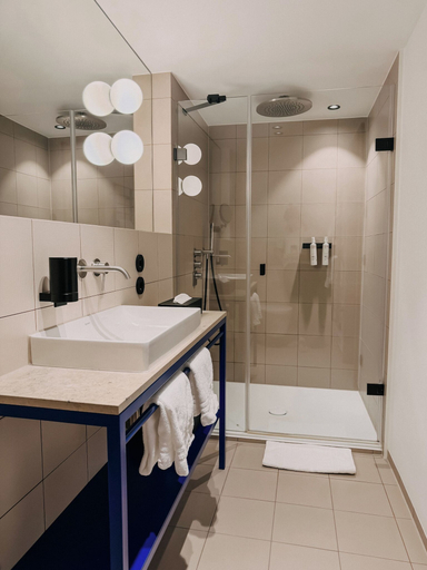 Bathroom 3, LUIS Boutique Hotel, Ostalbkreis