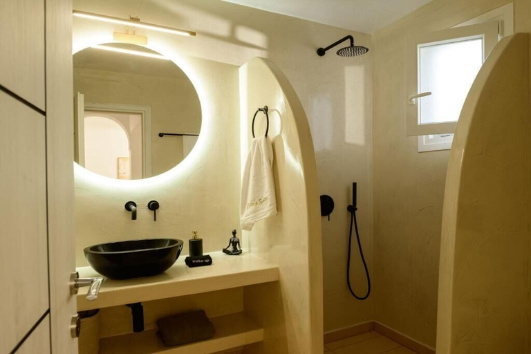 Bathroom 4, Ebita's Suites, South Aegean