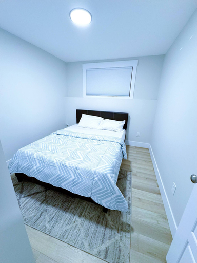 Room 2, Wonderful 3-bedroom Full House Near Magnetic Hill, Westmorland