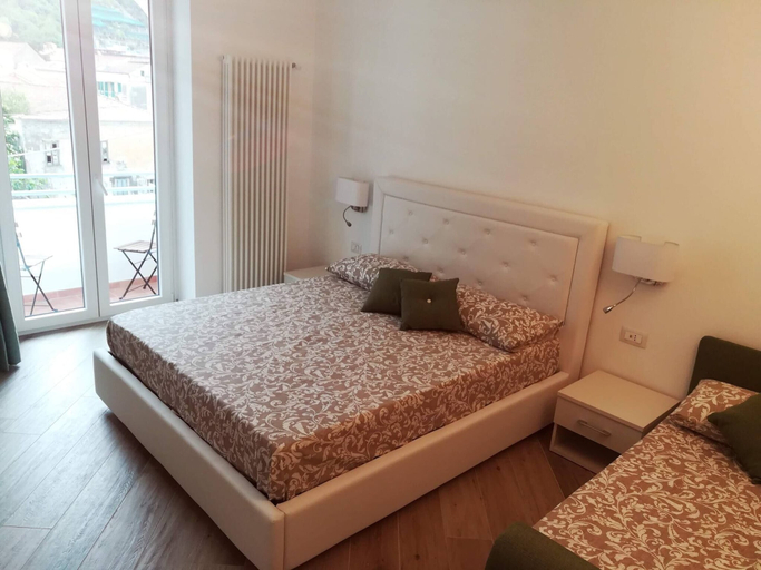 Bedroom 2, Trifoglio Apartment in S Pietro, Salerno