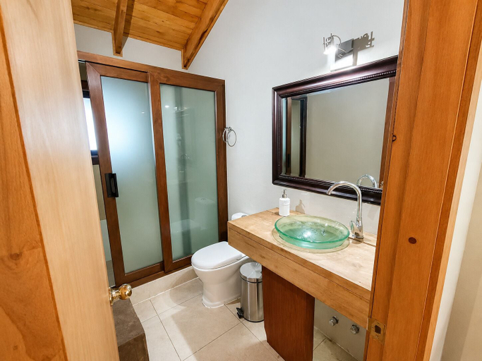 Bathroom 3, La Casona de Futrono, Ranco