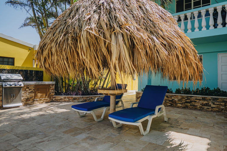 Others 2, Impressive 1-bedroom Apartment 3 km From Eagle Beach