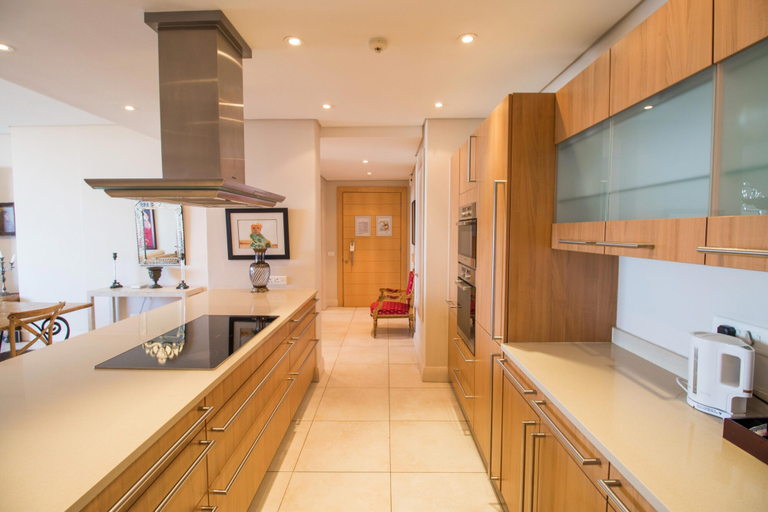 Interior 5, Waterfront Marina 2 Bedroom Yacht View, City of Cape Town