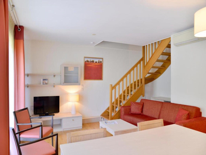 Living room 5, Alpine Retreat in Divonne-les-bains, Isère