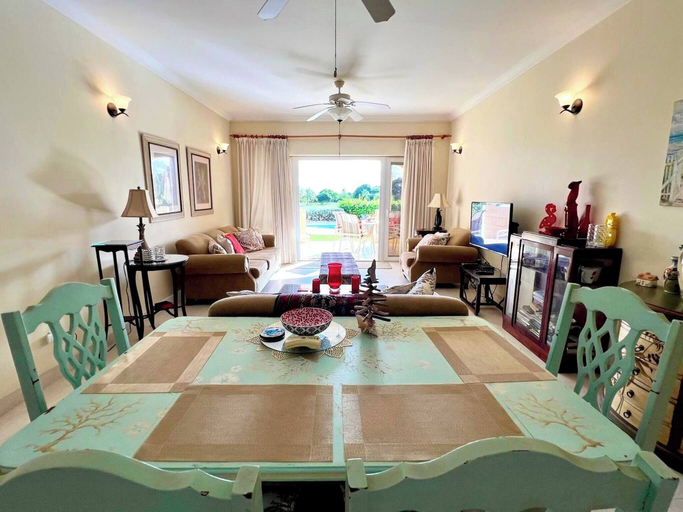 Dining room, Island Time El Sol - by Zenbreak