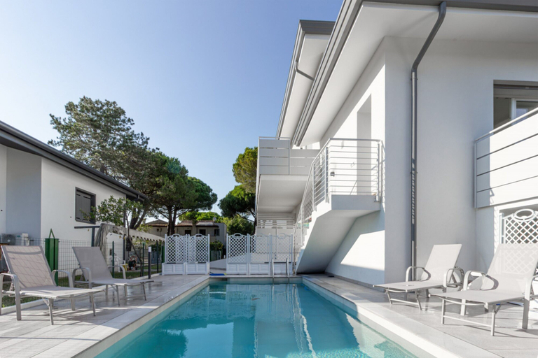 Pool 4, Modern Flat With Shared Pool and Terrace, Venezia