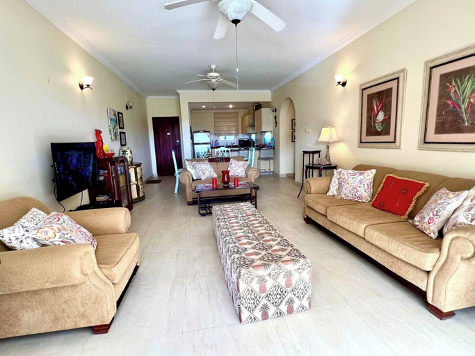 Living area 2, Island Time El Sol - by Zenbreak