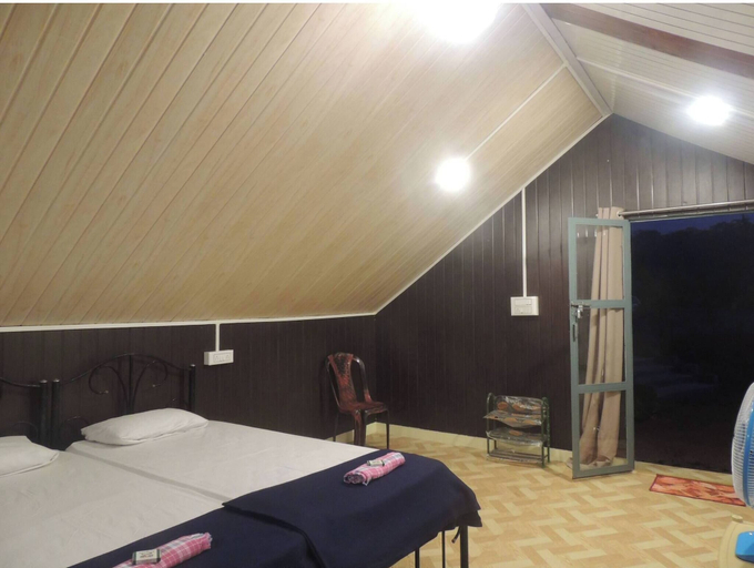 Room 5, Room-dandeli Aura - Accommodation Only, Uttara Kannada