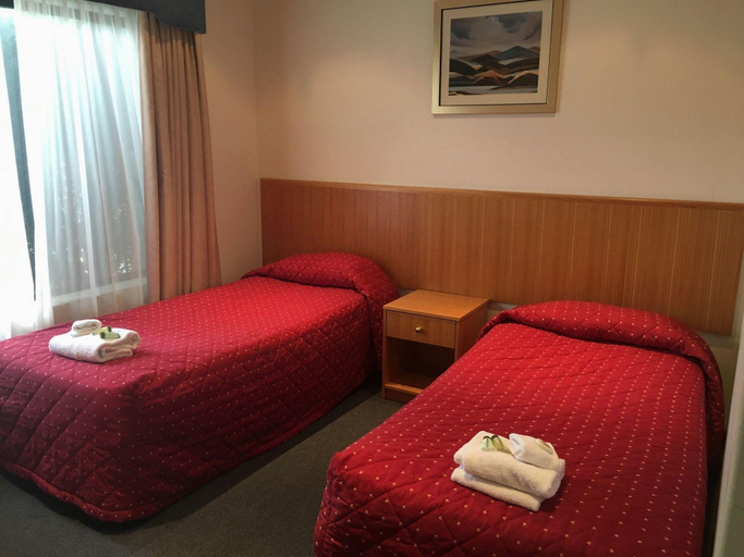 Bedroom, Turners Vineyard Motel, Orange