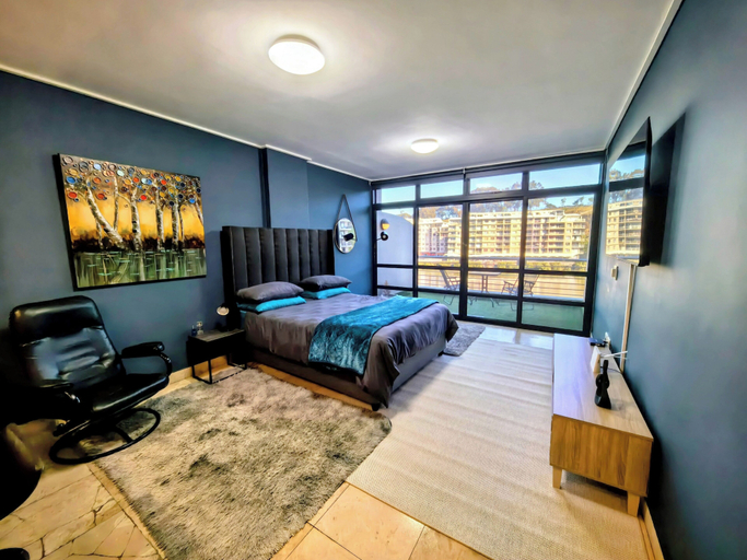 Primary image, Tranquil Executive Apartment with Lake Views in Cape Town, City of Cape Town
