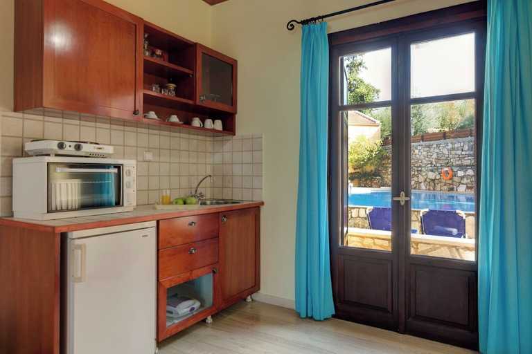 Interior 4, Crete Holiday Rental Small Village Close to Beaches -sharing a Large Pool, Crete